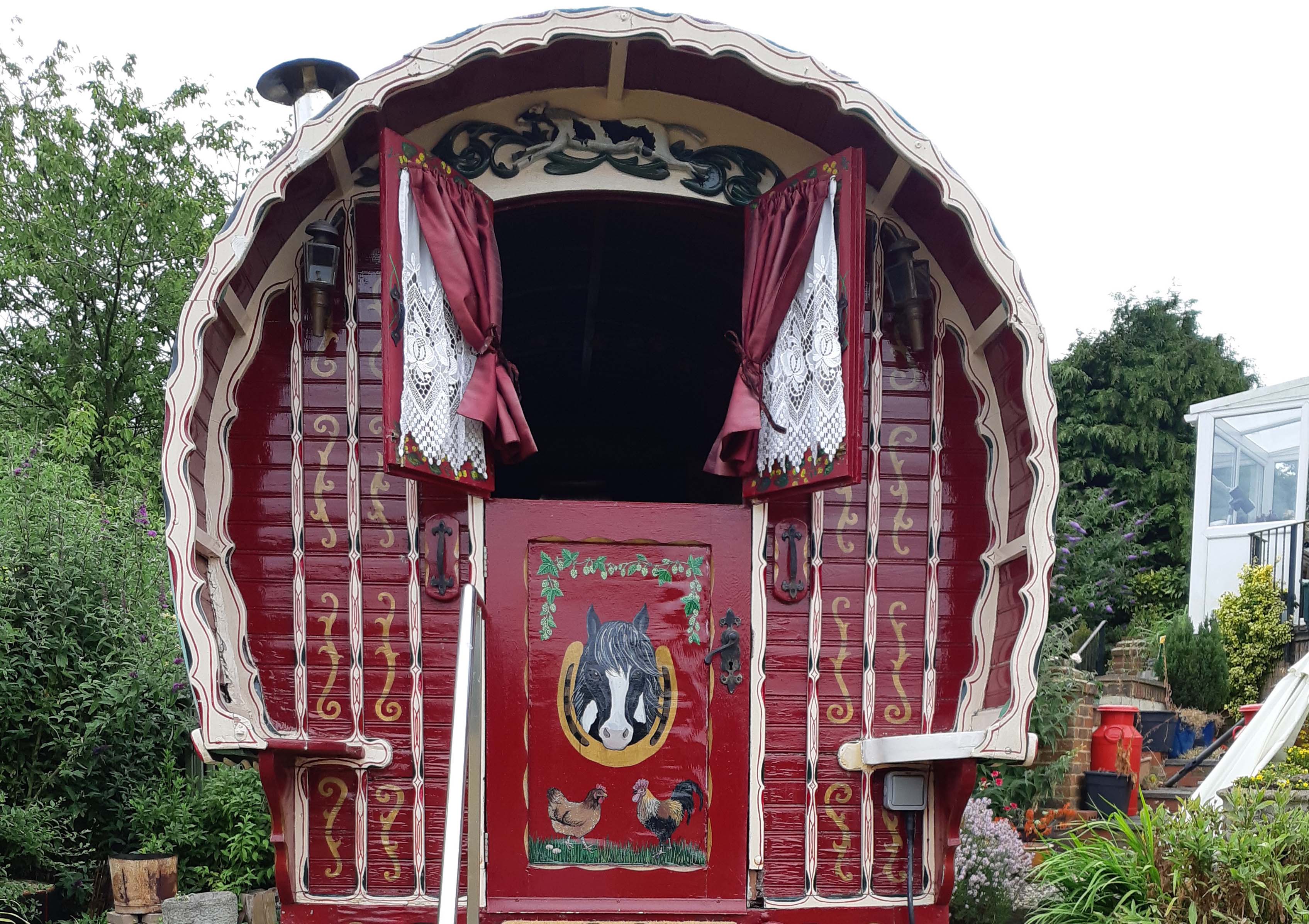 Romany Dreams, Gypsy Wagon, Bed and Breakfast Experience, Kent