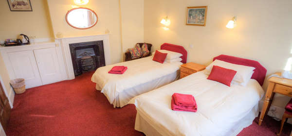 Twin room at the Kings Arms Hotel in Sandwich