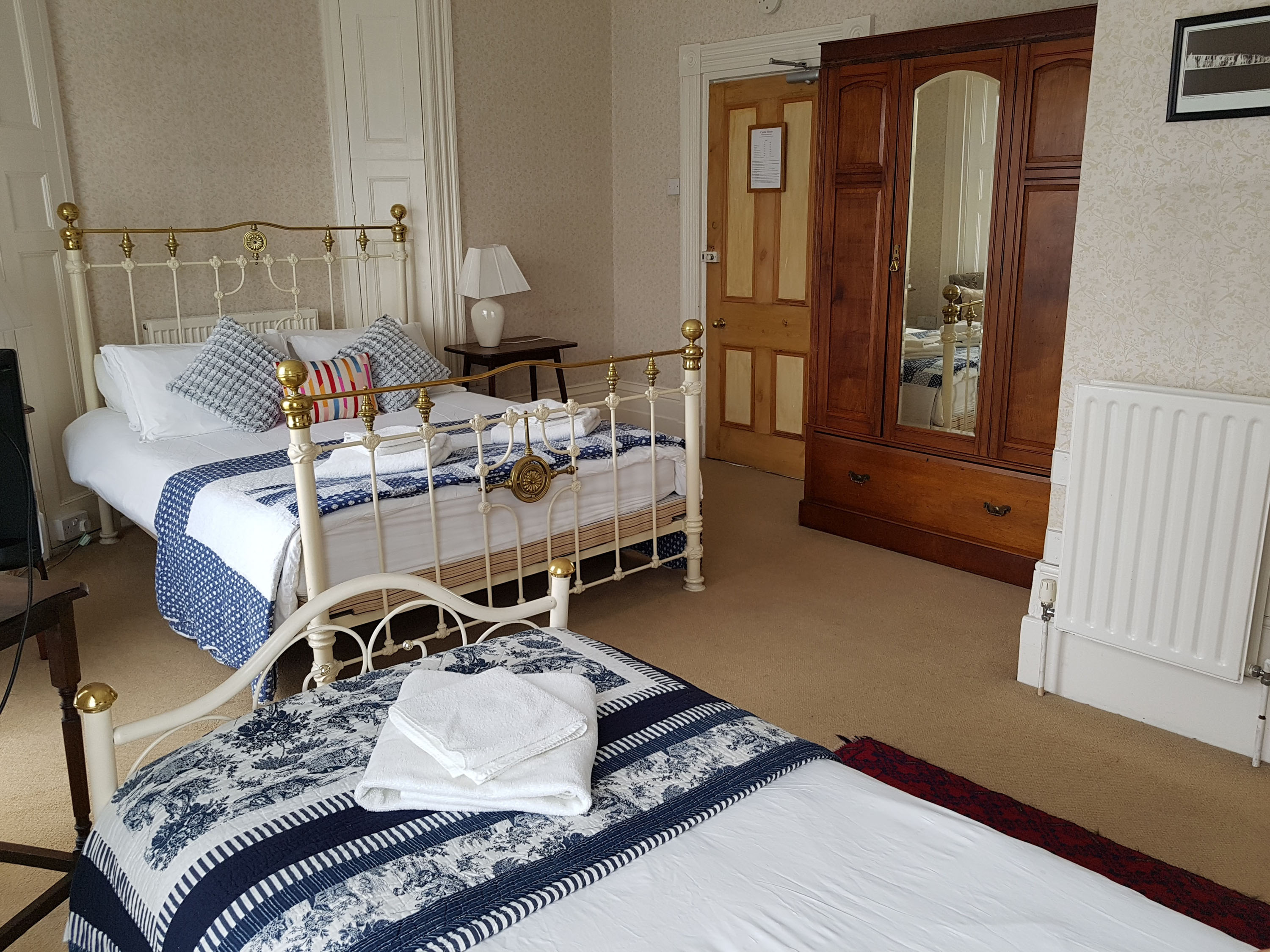 Castle House guest house, B&B, Dover, Kent, bedroom