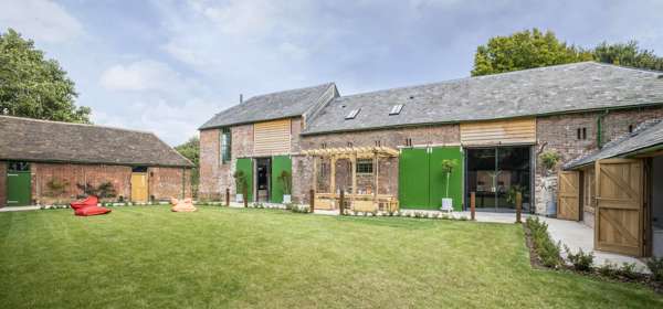 Exterior view of Roseyard Rural Retreat